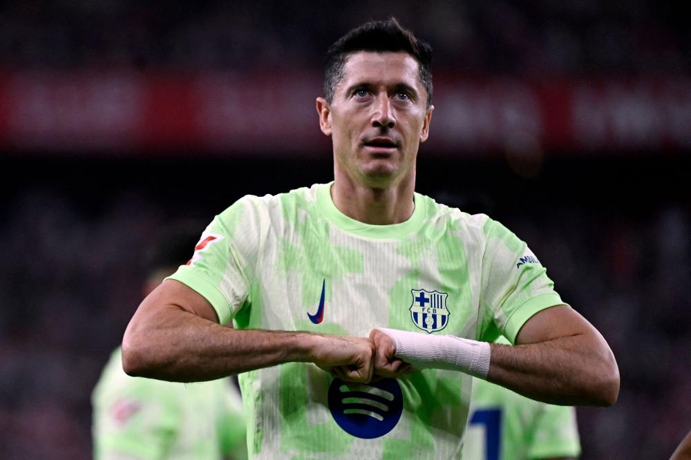 记者：虽然B费有伤在身，但仍然会出战今天与西汉姆的比赛